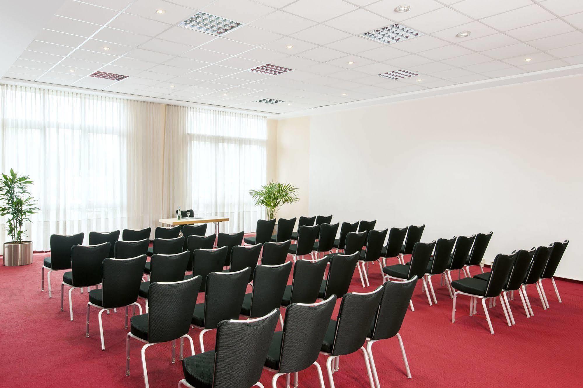 Nh Frankfurt Moerfelden Conference Center Otel Frankfurt am Main Dış mekan fotoğraf